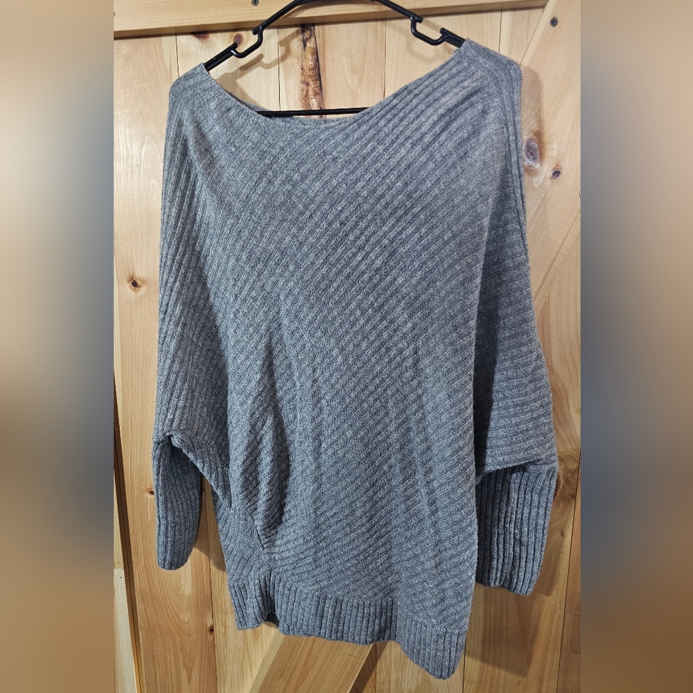 Jennifer Lopez sweater
